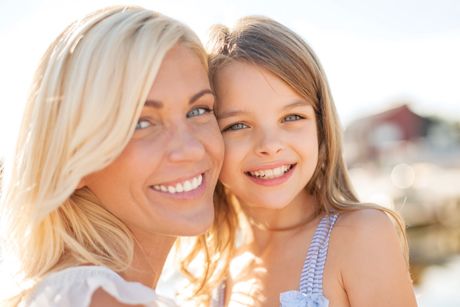 So lernt Ihr Kind gutes Benehmen und Manieren